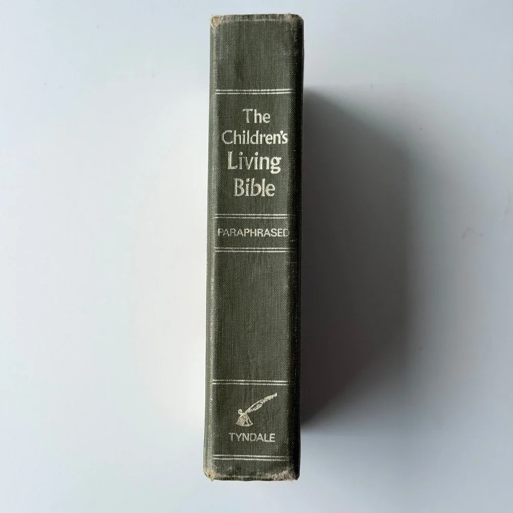 The Children's Living Bible Green Vintage 1972 Tyndale Paraphrased Illustrated